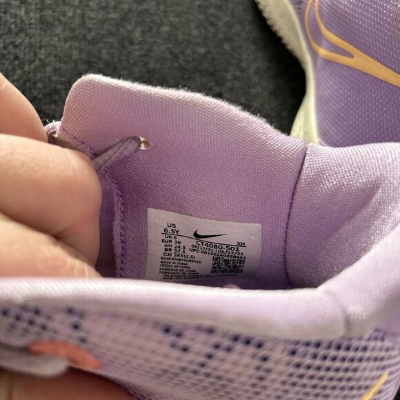 Nike Kyrie 7 GS 'Daughters' Basketball Shoes Size Youth 6.5 Women's 8 - Picture 9 of 9